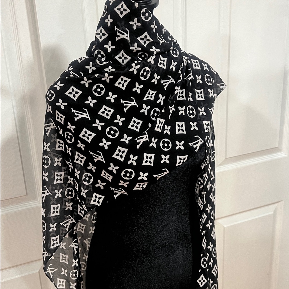 (( not authentic))NEW❤️LV Chiffon Shawl - Picture 14 of 17